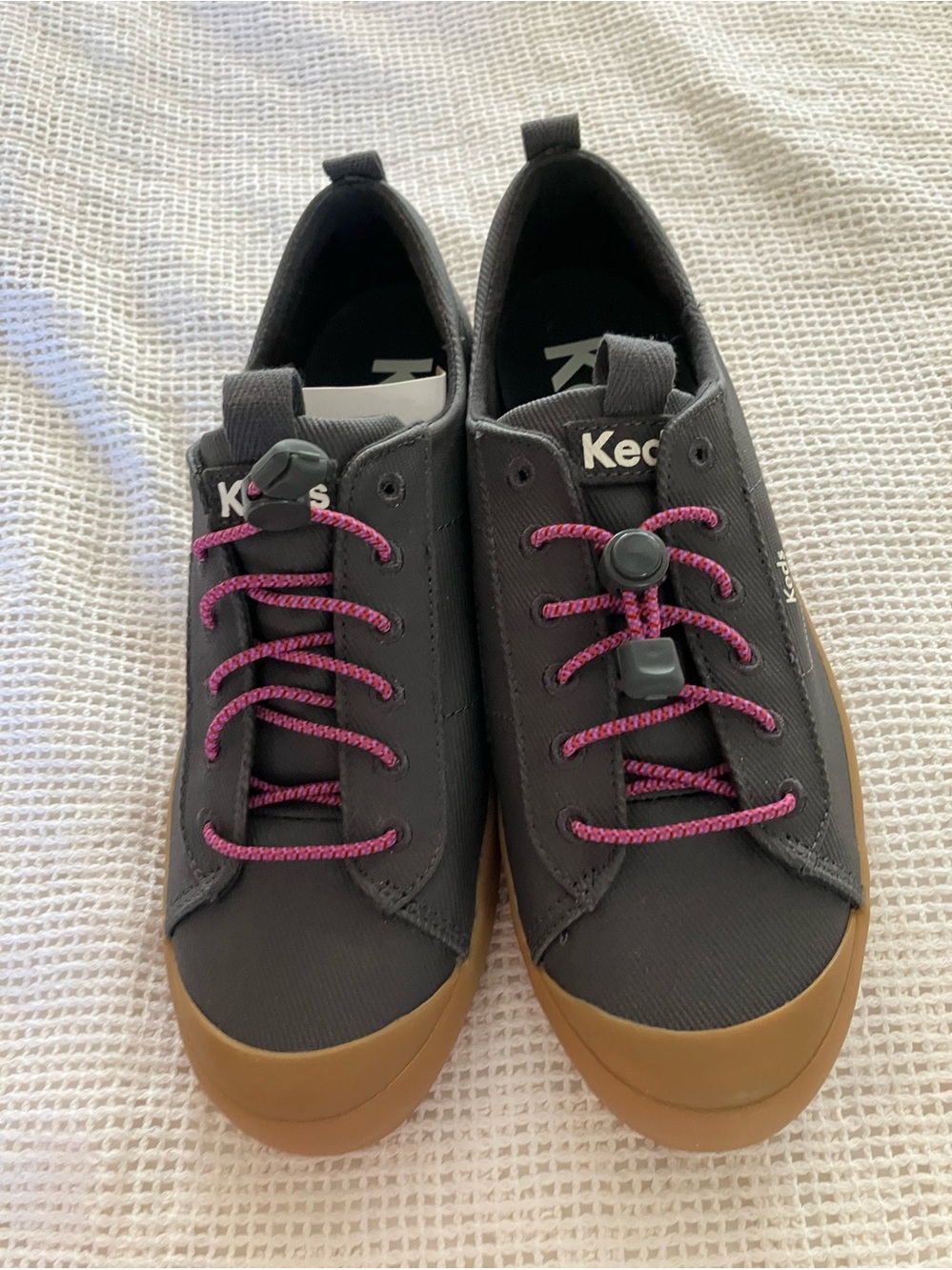 KEDS Women's Kickback Toe Cap Toggle Twill Gray Canvas Slip On Sneakers Size 8.5